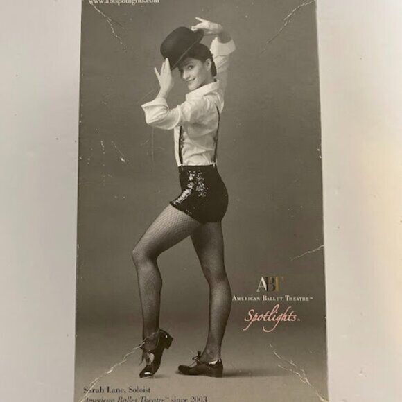 ABT Spotlights American Ballet Theatre Black Patent Tap Shoes Girls Size 7 - Picture 2 of 8